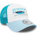 hvid-og-bla-a-frame-summer-mykonos-byer-og-strande-trucker-cap-fra-new-era