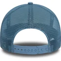 hvid-og-bla-a-frame-character-trucker-cap-af-rick-og-morty-fra-new-era