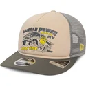 beige-og-gra-trucker-kasket-american-muscle-power-9fifty-retro-crown-a-frame-fra-new-era