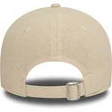 beige-justerbar-kvindekasket-med-buet-skygge-9forty-linen-new-york-yankees-mlb-fra-new-era