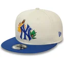 hvid-og-bla-snapback-9fifty-floral-new-york-yankees-mlb-kasket-fra-new-era
