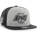 gra-og-sort-los-angeles-kings-nhl-sure-shot-snapback-kasket-fra-47-brand