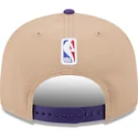 los-angeles-lakers-nba-9fifty-draft-2024-brun-og-violet-snapback-flat-kasket-fra-new-era