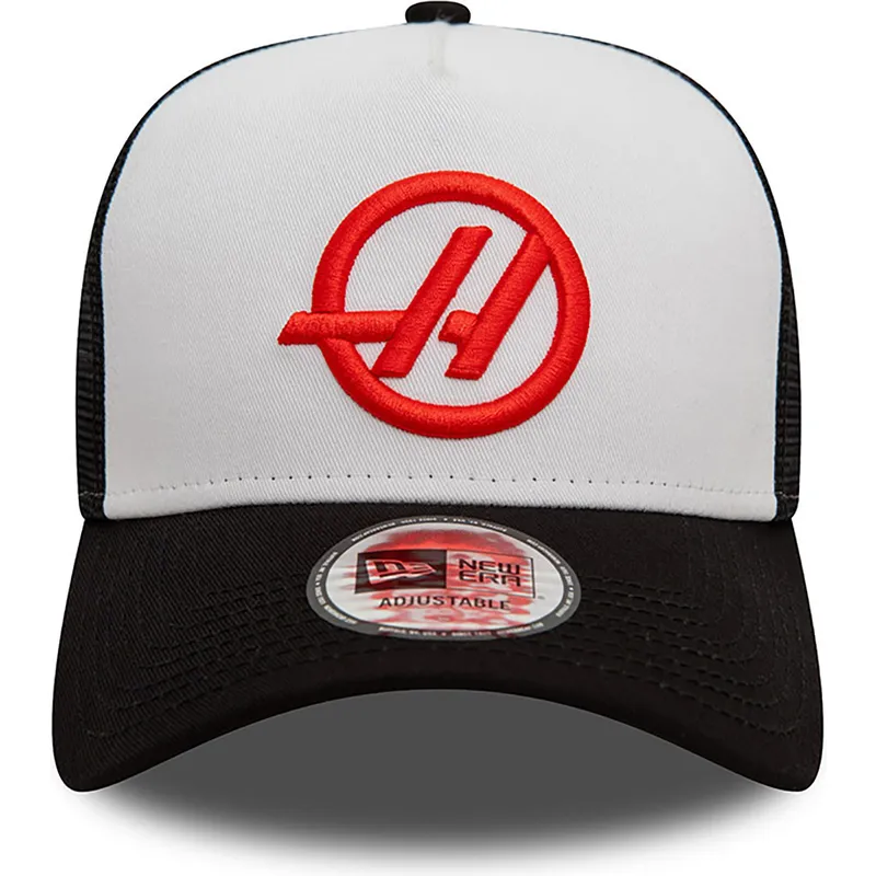 hvid-og-sort-e-frame-trucker-kasket-fra-haas-f1-team-formula-1-af-new-era