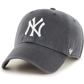 morkegra-new-york-yankees-mlb-clean-up-kasket-med-bojet-skygge-fra-47-brand