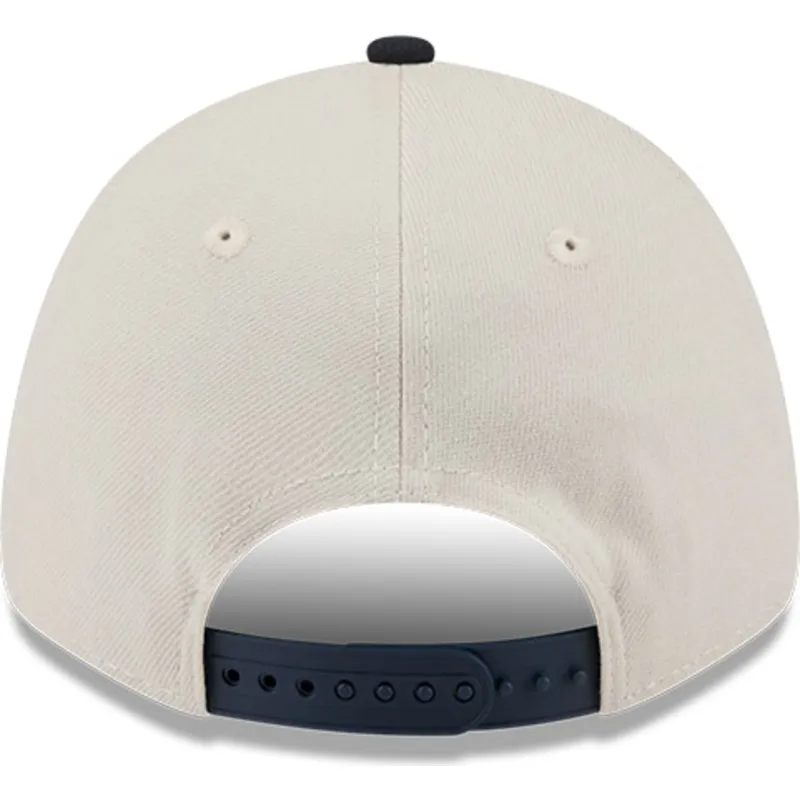 buet-beige-og-marinebla-snapback-kasket-9forty-stretch-snap-4th-of-july-fra-atlanta-braves-mlb-fra-new-era