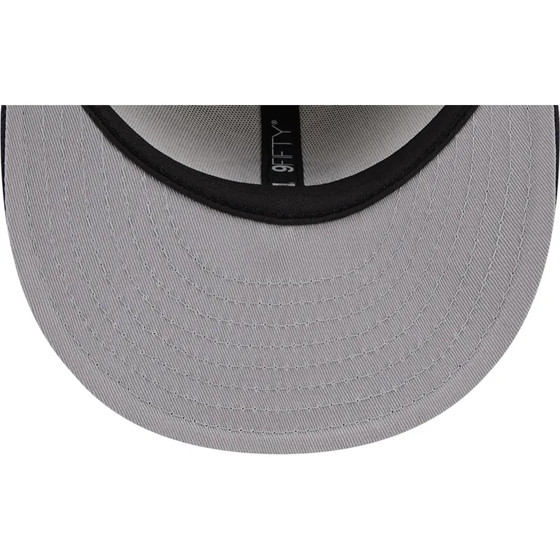 flad-beige-og-marinebla-snapback-kasket-9fifty-4th-of-july-fra-new-york-yankees-mlb-fra-new-era