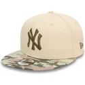 new-era-new-york-yankees-mlb-9fifty-contrast-beige-snapback-kasket-med-gront-logo-til-drenge