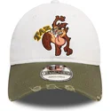hvid-og-gron-justerbar-9twenty-vasket-kasket-med-buet-skygge-af-tasmansk-djaevel-looney-tunes-fra-new-era