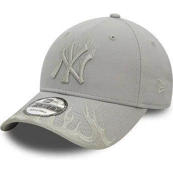 New Era Curved Brim Grey Logo 9FORTY Flame New York Yankees MLB Grey Adjustable Cap