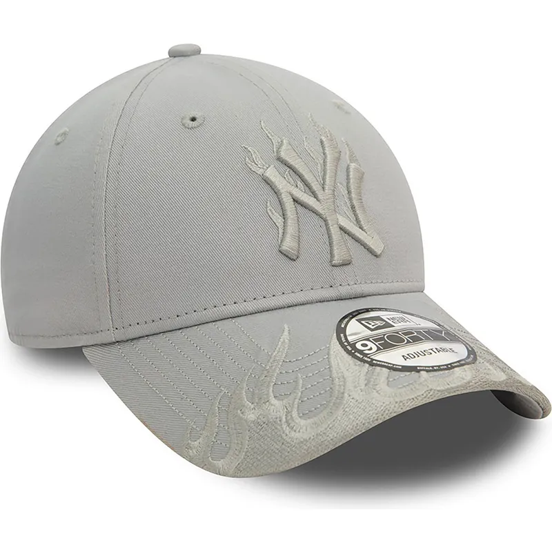 justerbar-gra-buet-kasket-med-grat-logo-9forty-flame-fra-new-york-yankees-mlb-fra-new-era