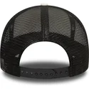 kasketter-buet-sort-snapback-bugs-bunny-and-his-friends-a-frame-fra-looney-tunes-af-new-era