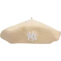 beige-baret-til-kvinder-wool-beret-fra-new-york-yankees-mlb-af-new-era