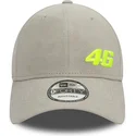 gra-justerbar-9forty-suede-valentino-rossi-vr46-motogp-kasket-med-buet-skygge-fra-new-era