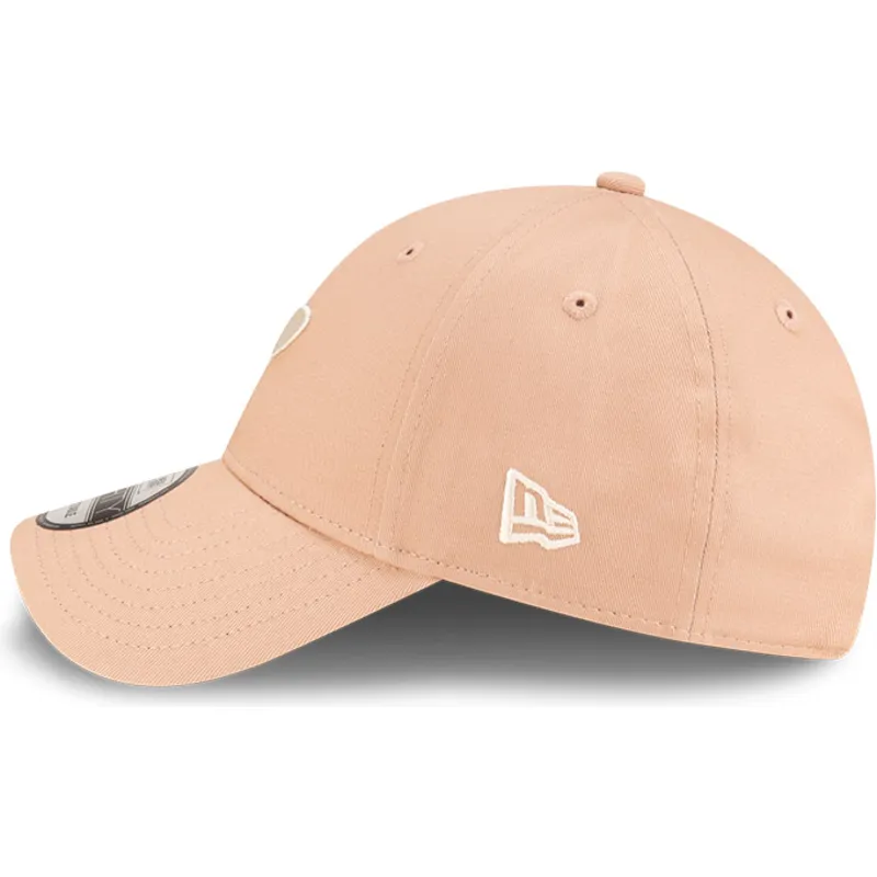 kasketter-buet-beige-justerbar-rem-9forty-seasonal-fra-mclaren-racing-formula-1-af-new-era