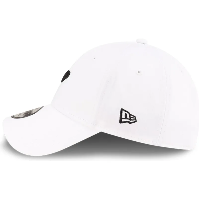 hvid-justerbar-9forty-seasonal-buet-kasket-fra-mclaren-racing-formula-1-fra-new-era