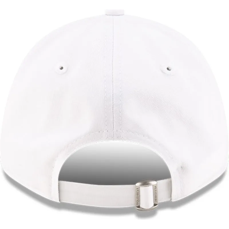 hvid-justerbar-9forty-seasonal-buet-kasket-fra-mclaren-racing-formula-1-fra-new-era