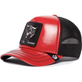 rod-og-sort-trucker-kasket-med-tyr-raging-pamplona-puff-patent-the-farm-fra-goorin-bros