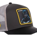 sort-og-gra-trucker-kasket-batman-rev-dc-comics-fra-capslab
