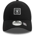 sort-justerbar-9forty-metallic-patch-kasket-med-krum-skygge-fra-las-vegas-raiders-nfl-fra-new-era