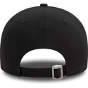 sort-justerbar-9forty-metallic-patch-kasket-med-krum-skygge-fra-las-vegas-raiders-nfl-fra-new-era