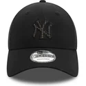 sort-justerbar-kurvet-kasket-9forty-check-infill-fra-new-york-yankees-mlb-fra-new-era
