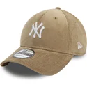 buet-beige-justerbar-9forty-cord-kasket-af-new-york-yankees-mlb-fra-new-era