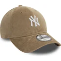 buet-beige-justerbar-9forty-cord-kasket-af-new-york-yankees-mlb-fra-new-era