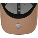 beige-justerbar-9forty-cord-bojelig-kasket-new-york-yankees-mlb-fra-new-era