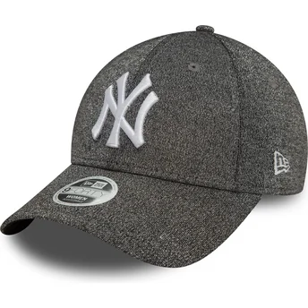 Justerbar sort kurvet kasket til kvinder 9FORTY Glitter fra New York Yankees MLB af New Era