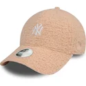 new-era-new-york-yankees-mlb-9forty-borg-lyserod-justerbar-kvindekasket-med-buet-skygge