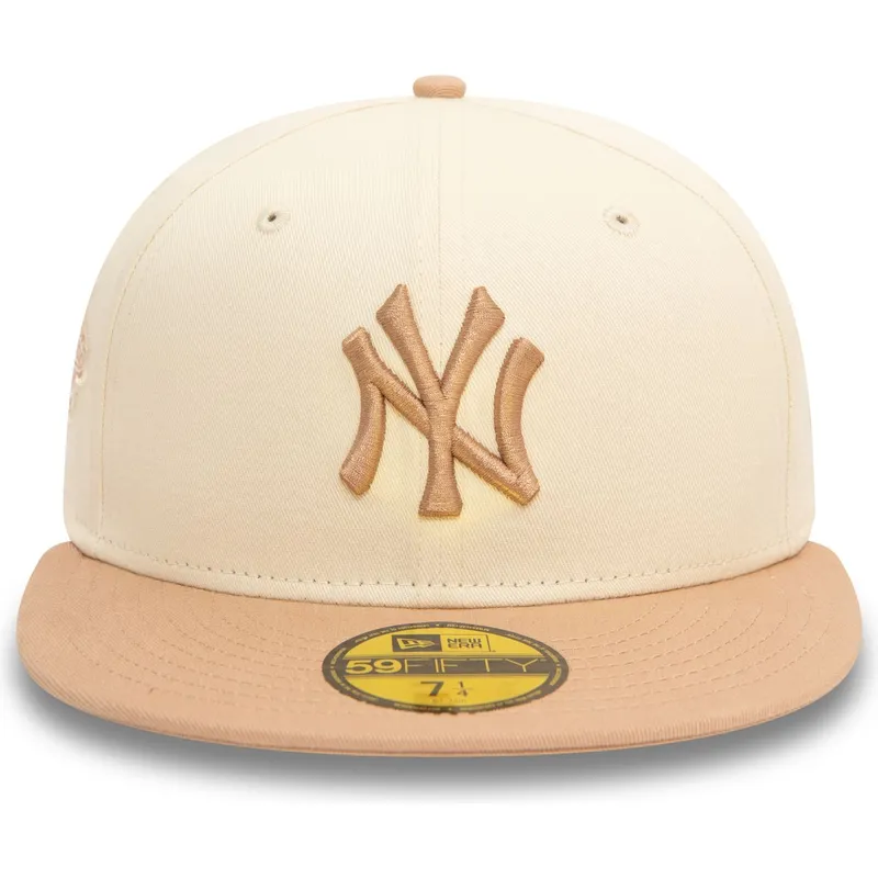 beige-og-brun-justerbar-59fifty-side-patch-kasket-fra-new-york-yankees-mlb-af-new-era