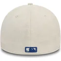 los-angeles-dodgers-mlb-39thirty-faux-suede-beige-buet-kasket-med-justerbar-pasform-og-blat-logo-fra-new-era