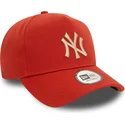 gorra-curva-naranja-snapback-con-logo-beige-9forty-e-frame-league-essential-de-new-york-yankees-mlb-de-new-era