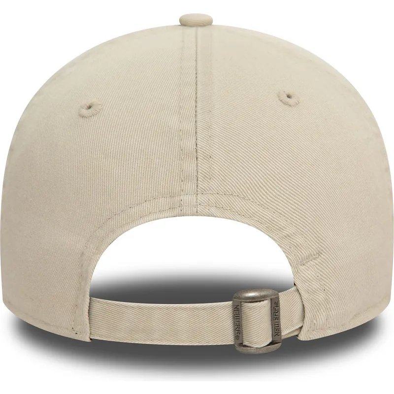 beige-justerbar-buet-kasket-9twenty-heritage-script-fra-new-era