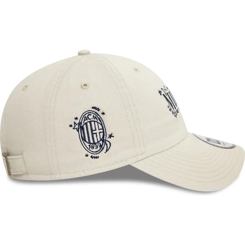 beige-justerbar-buet-kasket-9twenty-scribble-fra-ac-milan-serie-a-fra-new-era