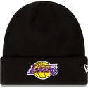 gorro-negro-essential-cuff-de-los-angeles-lakers-nba-de-new-era