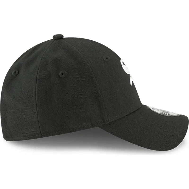 justerbar-sort-buet-kasket-til-born-9forty-the-league-fra-chicago-white-sox-mlb-fra-new-era