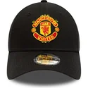 sort-justerbar-9forty-essential-kasket-fra-new-era-med-manchester-united-football-club