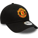 sort-justerbar-kurvet-kasket-9forty-essential-fra-manchester-united-football-club-fra-new-era