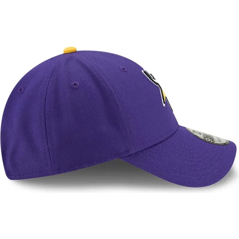 justerbar-violet-buet-kasket-9forty-the-league-fra-minnesota-vikings-nfl-fra-new-era
