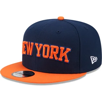 Marineblå og orange snapback 9FIFTY Statement flad kasket fra New York Knicks NBA af New Era