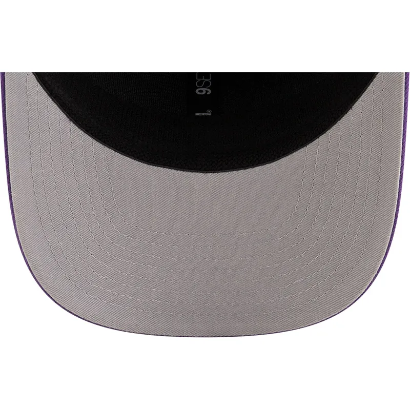 violet-og-sort-buet-kasket-snapback-9seventy-statement-stretch-snap-fra-los-angeles-lakers-nba-fra-new-era
