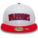 hvid-og-rod-justeret-59fifty-classic-flat-cap-fra-golden-state-warriors-nba-af-new-era