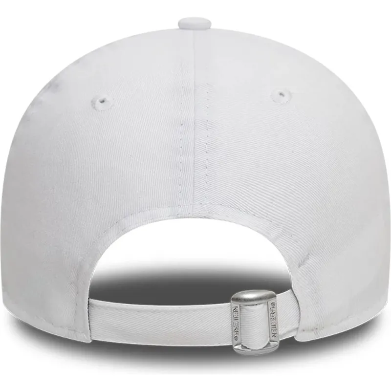 hvid-justerbar-curved-kasket-med-hvidt-logo-9twenty-league-essential-fra-new-york-yankees-mlb-fra-new-era