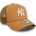 lys-brun-9forty-a-frame-league-essential-new-york-yankees-mlb-trucker-kasket-fra-new-era