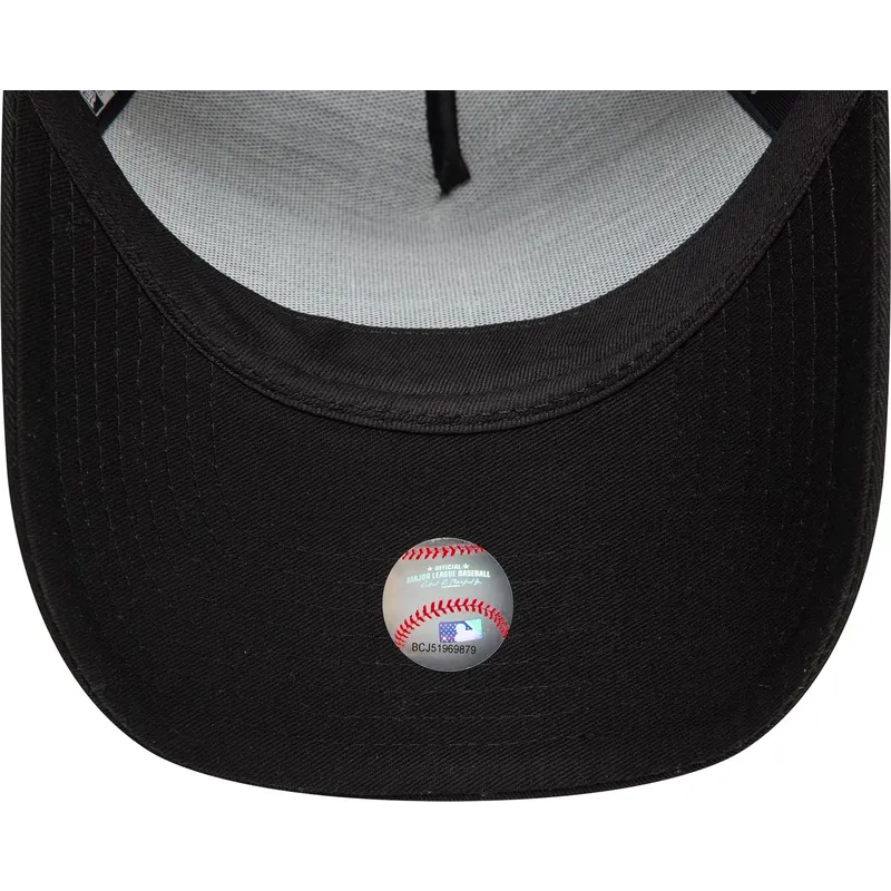 sort-buet-snapback-kasket-9forty-a-frame-metallic-patch-fra-new-york-yankees-mlb-fra-new-era