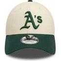 justerbar-9forty-colour-block-beige-og-gron-buet-cap-fra-oakland-athletics-mlb-fra-new-era