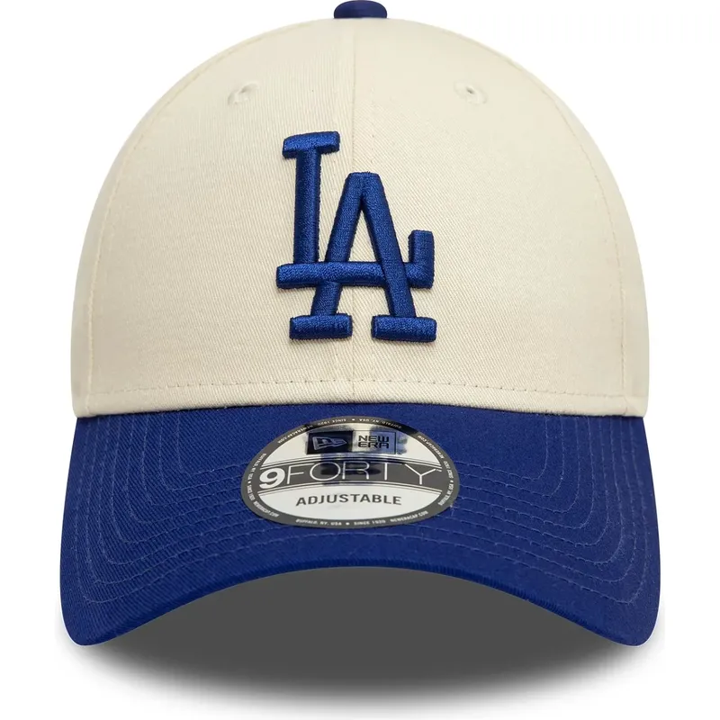 buet-beige-og-bla-justerbar-9forty-colour-block-kasket-fra-los-angeles-dodgers-mlb-fra-new-era