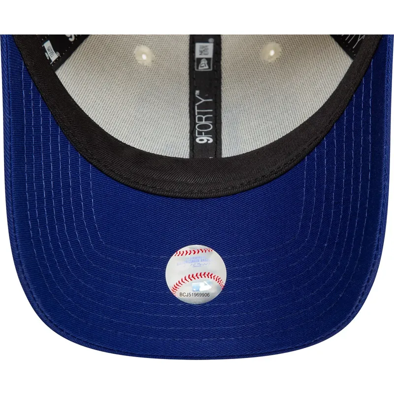 buet-beige-og-bla-justerbar-9forty-colour-block-kasket-fra-los-angeles-dodgers-mlb-fra-new-era